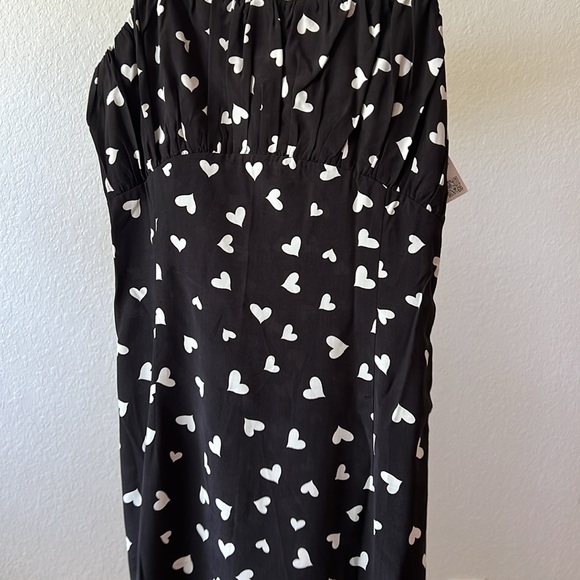 Urban Revivo NWT Heart mini dress Black and white size 4 - Picture 11 of 11